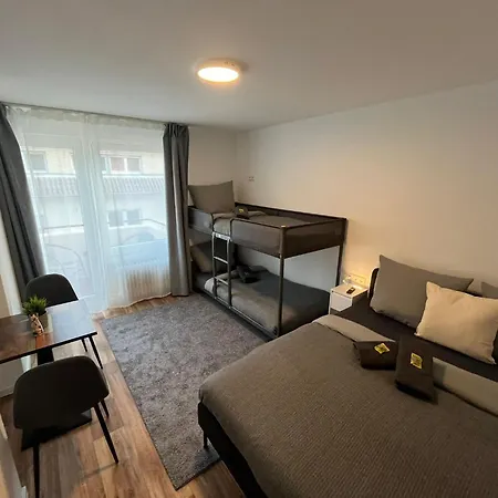 Hub 26 - Mit Balkon - Coffee For Free - Albergue Karlsruhe
