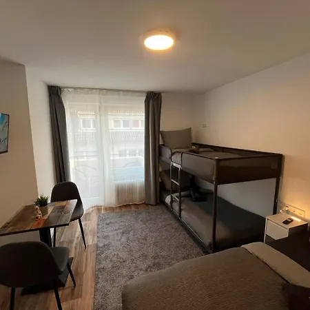 Hub 26 - Mit Balkon - Coffee For Free -