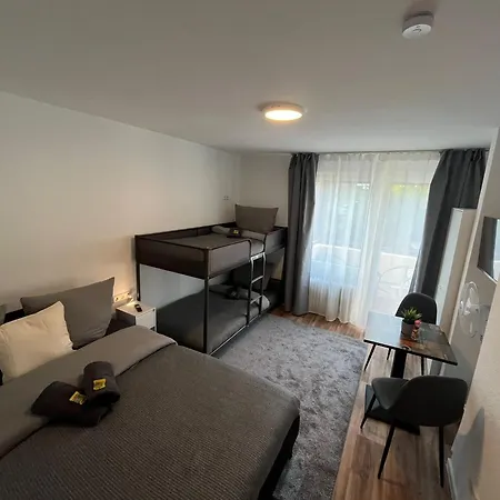 Hub 26 - Mit Balkon - Coffee For Free - *