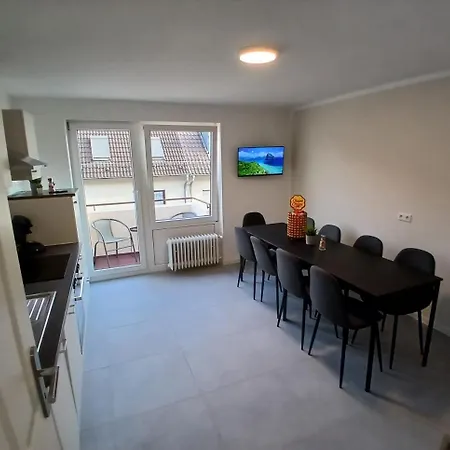 Hub 26 - Mit Balkon - Coffee For Free -